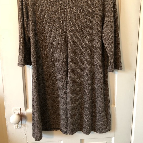 Light sweater shirt. - Picture 2 of 4